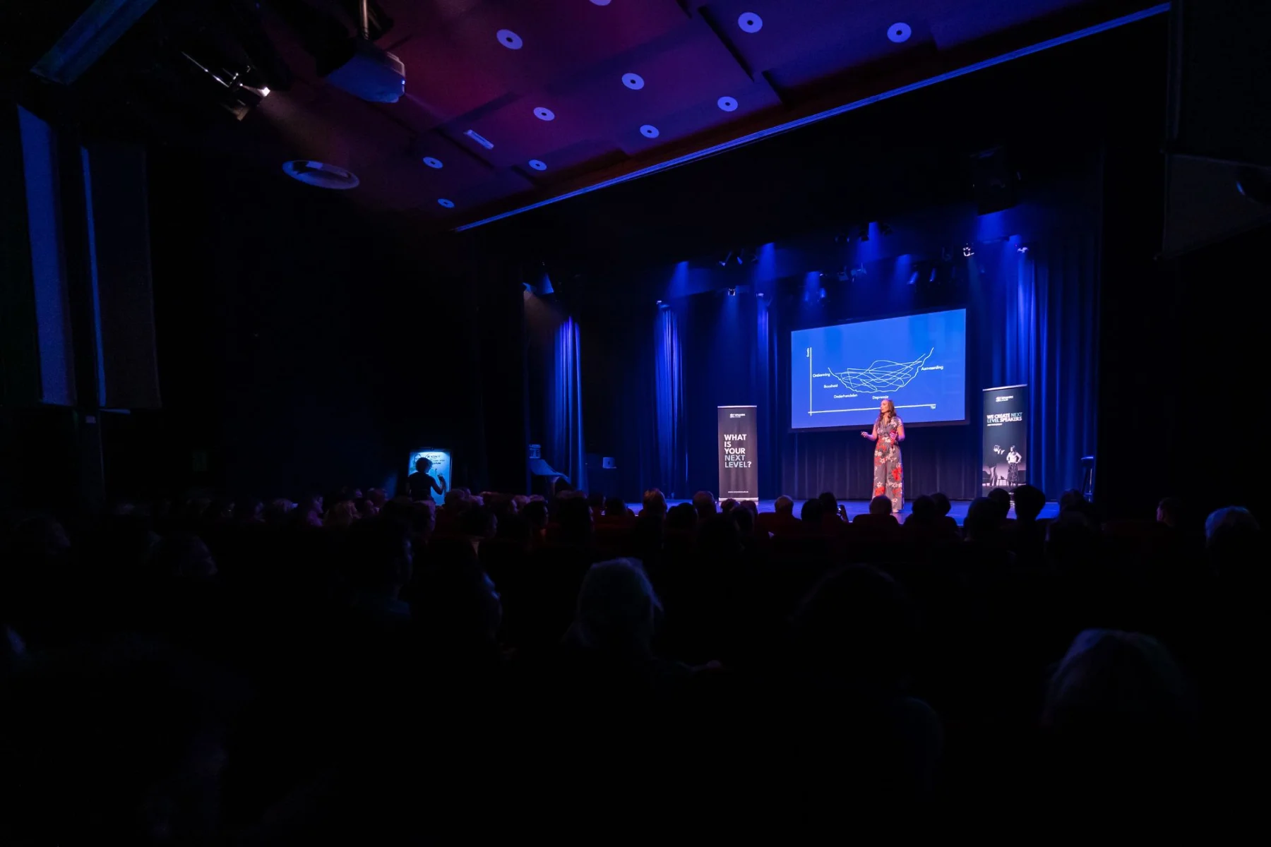 Op het podium tijdens event van de SpeakersClub